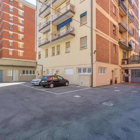 San Donato Fiere Essential Apartment W/Parking Bologna Exteriör bild