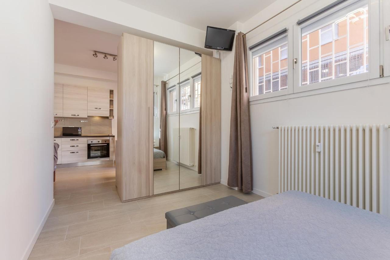 San Donato Fiere Essential Apartment W/Parking Bologna Exteriör bild