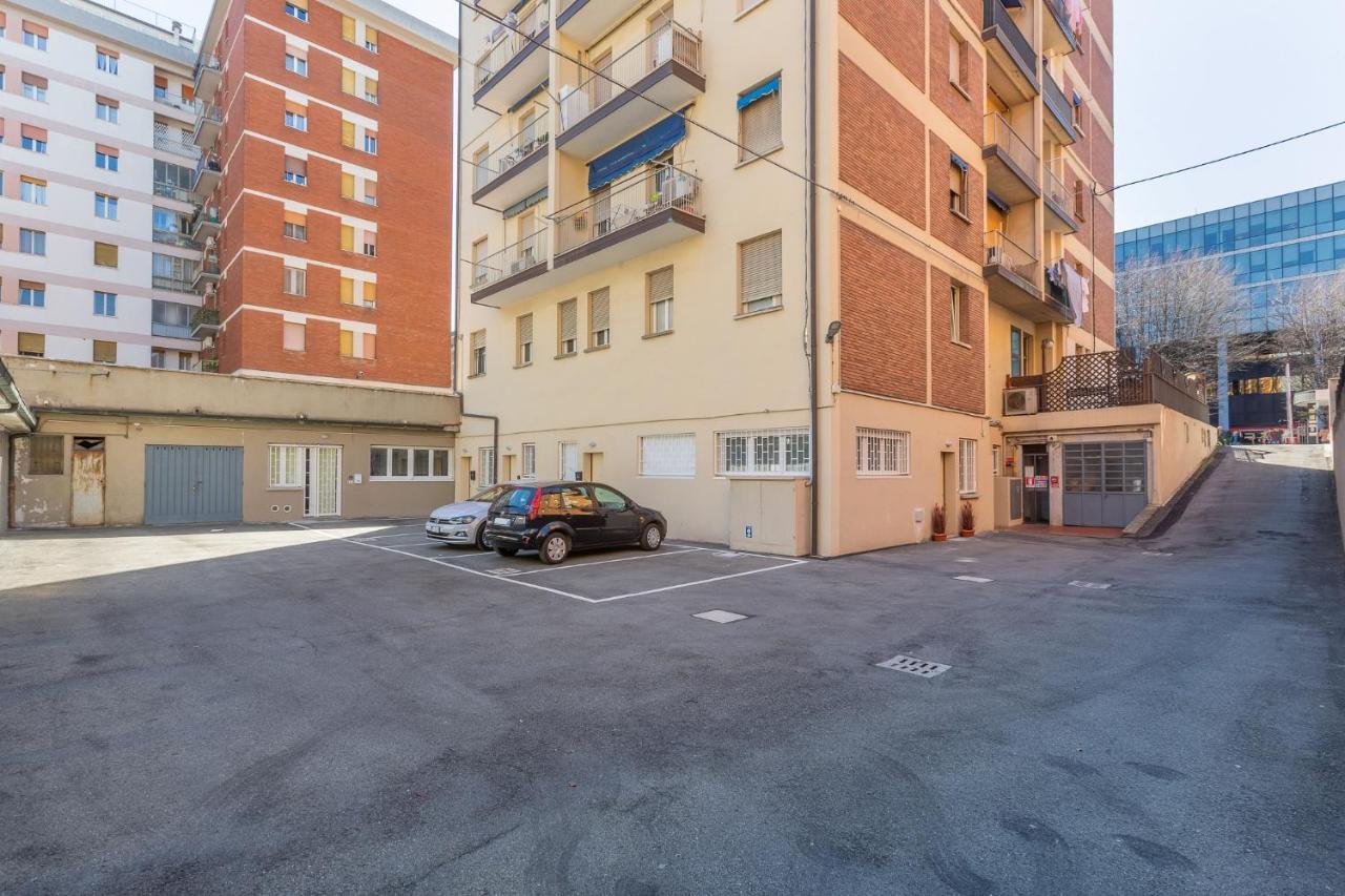 San Donato Fiere Essential Apartment W/Parking Bologna Exteriör bild